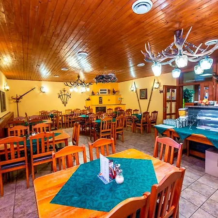 招待所 Myslivna 雷德尼斯